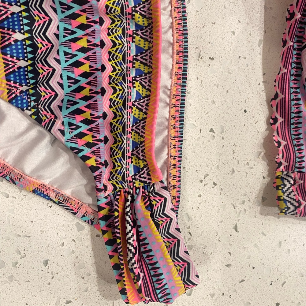 Colorful Patterned Bikini Set - Picture 4 of 4